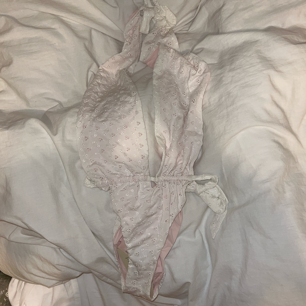 We are Hah never worn w tags bikini size small